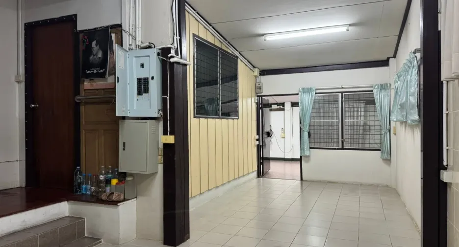 Haus zur Miete mit 3 Zimmer in Phaya Thai, Bangkok