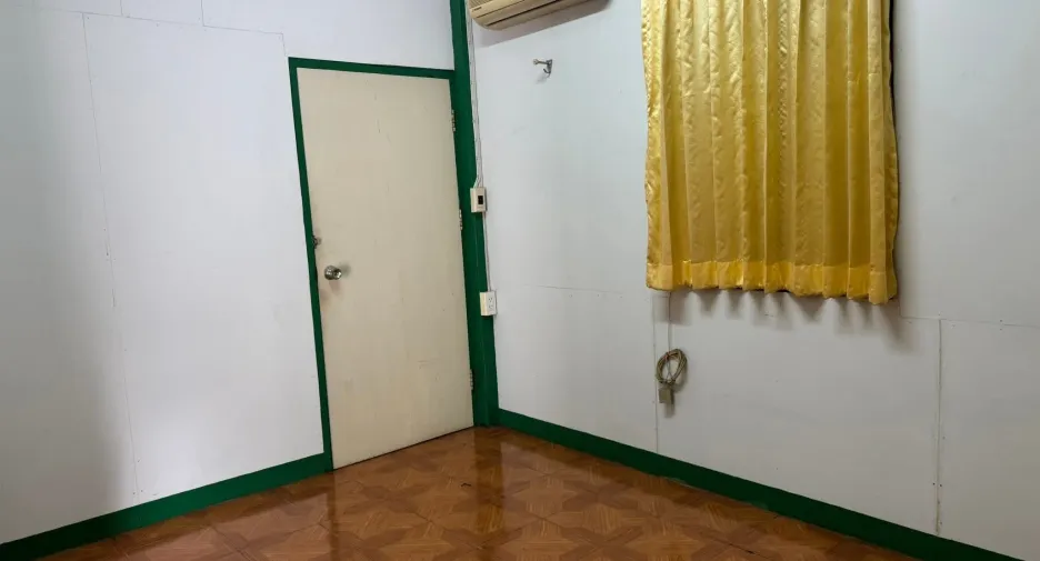 Haus zur Miete mit 3 Zimmer in Phaya Thai, Bangkok