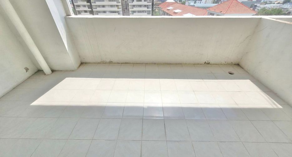 For rent 3 ベッドルーム condo in Watthana, Bangkok