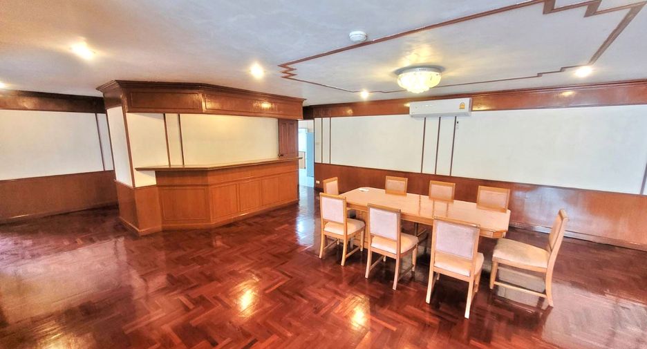 For rent 3 ベッドルーム condo in Watthana, Bangkok