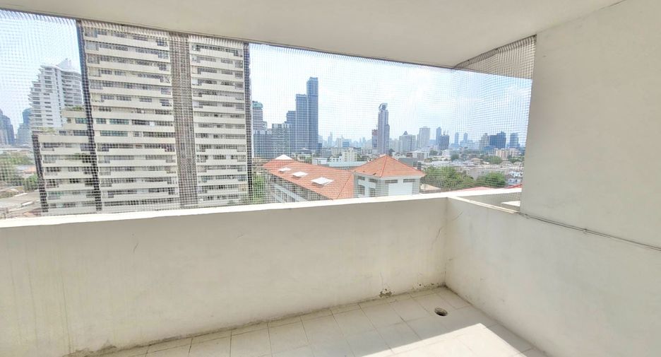 For rent 3 ベッドルーム condo in Watthana, Bangkok