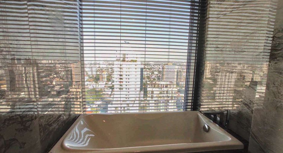 For rent 2 ベッドルーム condo in Khlong Toei, Bangkok