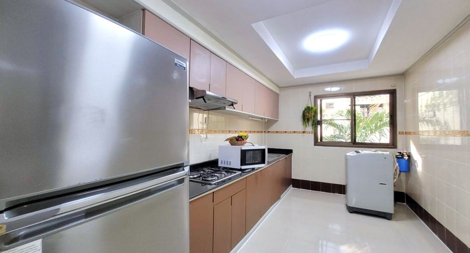 For rent 3 bedrooms condo in Watthana, Bangkok