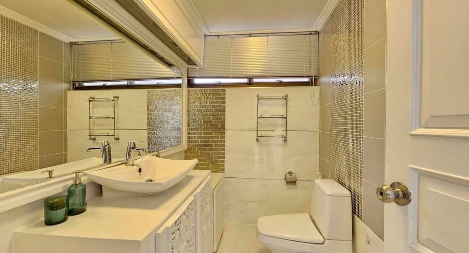 Wohnung zur Miete mit 4 Zimmer in Watthana, Bangkok
