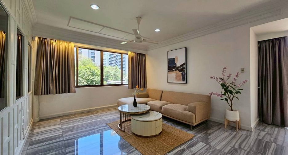 Condo en alquiler de 4 habitaciones en Watthana, Bangkok