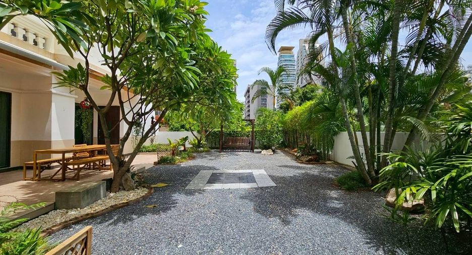 Wohnung zur Miete mit 4 Zimmer in Watthana, Bangkok