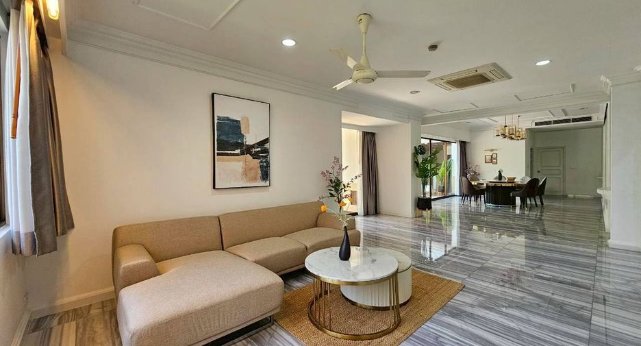 Condo en alquiler de 4 habitaciones en Watthana, Bangkok