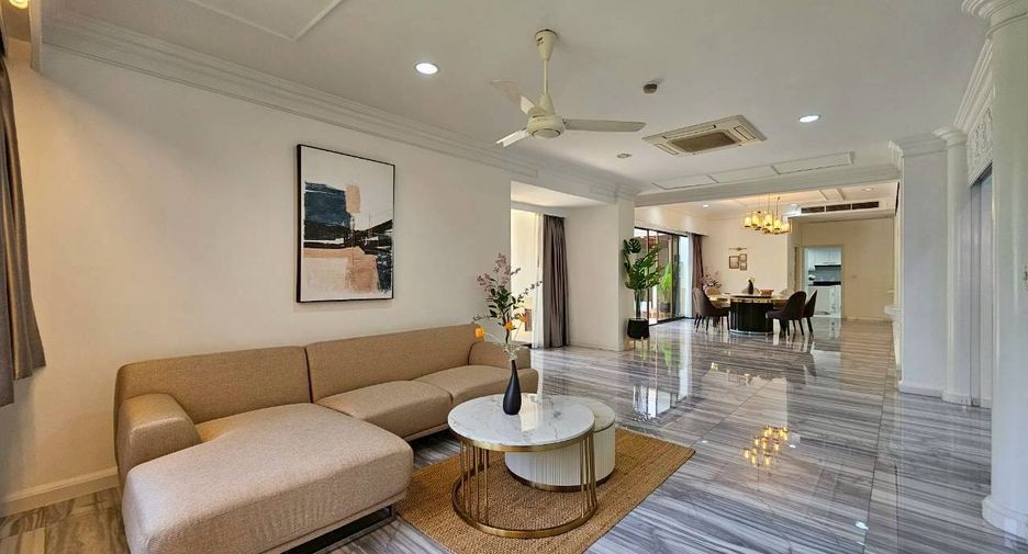 Condo en alquiler de 4 habitaciones en Watthana, Bangkok