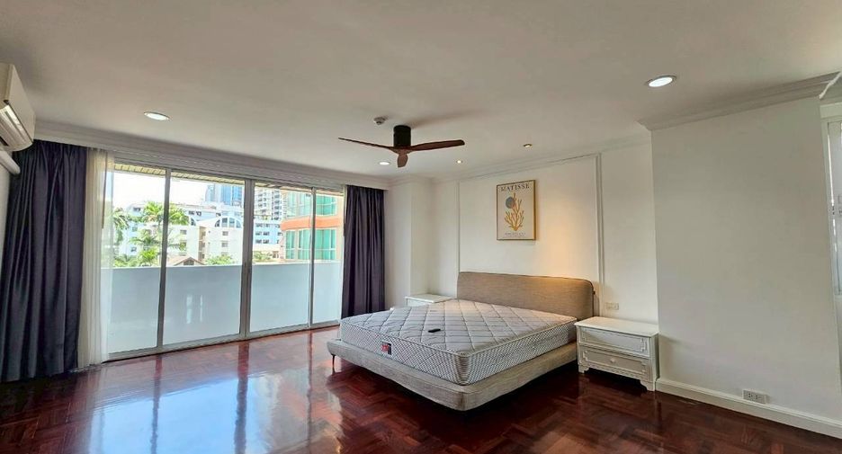 Condo en alquiler de 4 habitaciones en Watthana, Bangkok