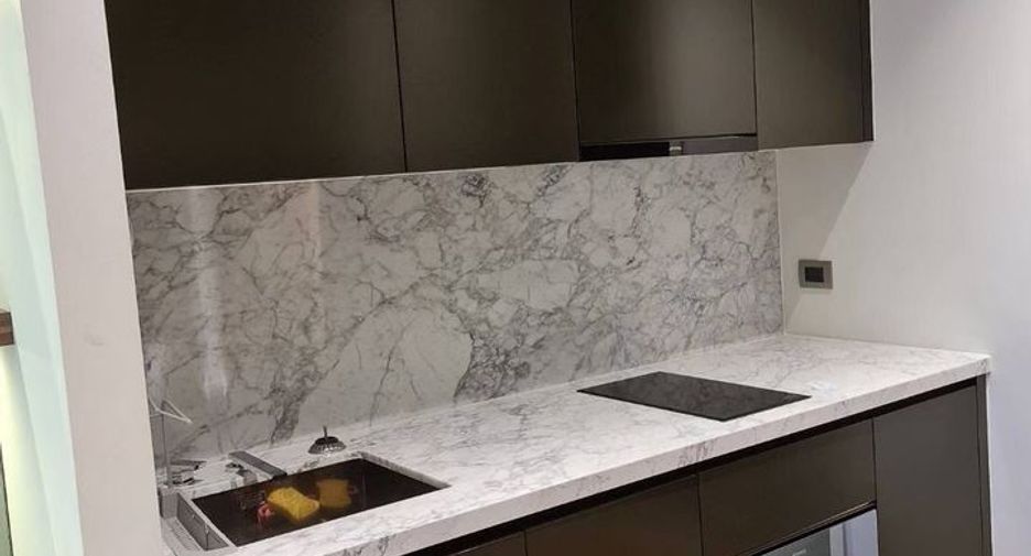 For rent and for sale 1 bed condo in Watthana, Bangkok