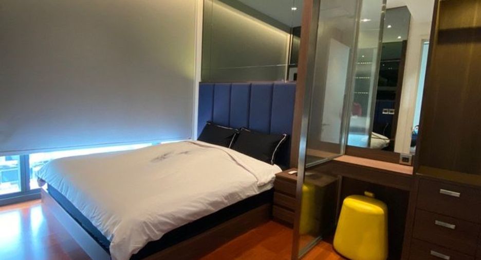 For rent and for sale 1 bed condo in Watthana, Bangkok