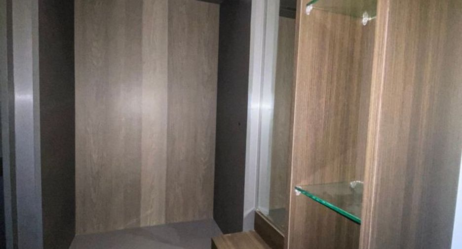 For rent and for sale studio condo in Pathum Wan, Bangkok