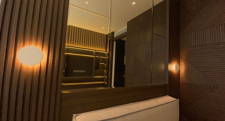 For rent and for sale studio condo in Pathum Wan, Bangkok