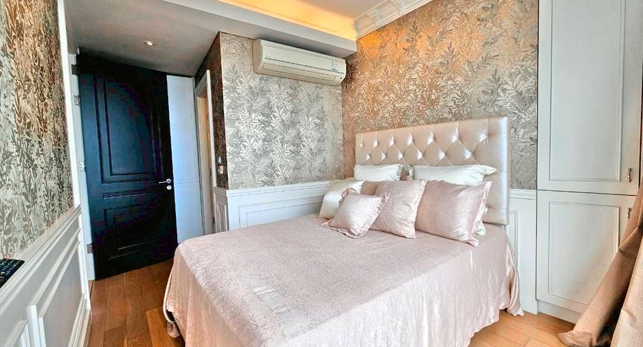 À louer et à vendre 3 chambres condo à Khlong Toei, Bangkok