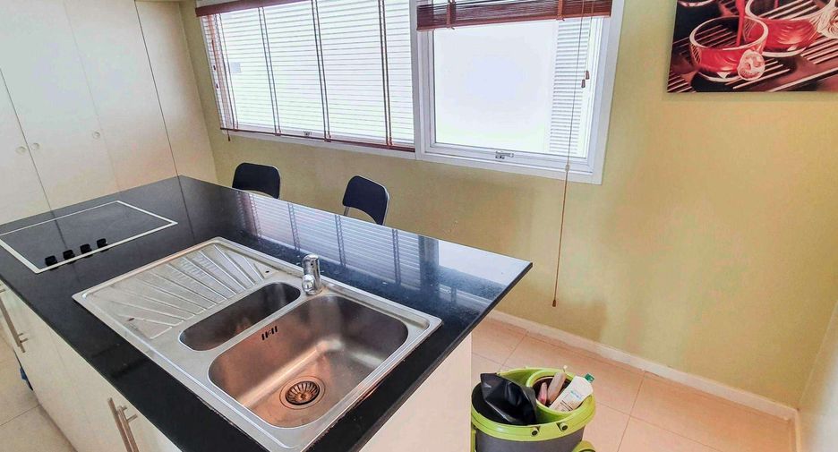 Wohnung zur Miete und zum Kauf mit 3 Zimmer in Khlong Toei, Bangkok