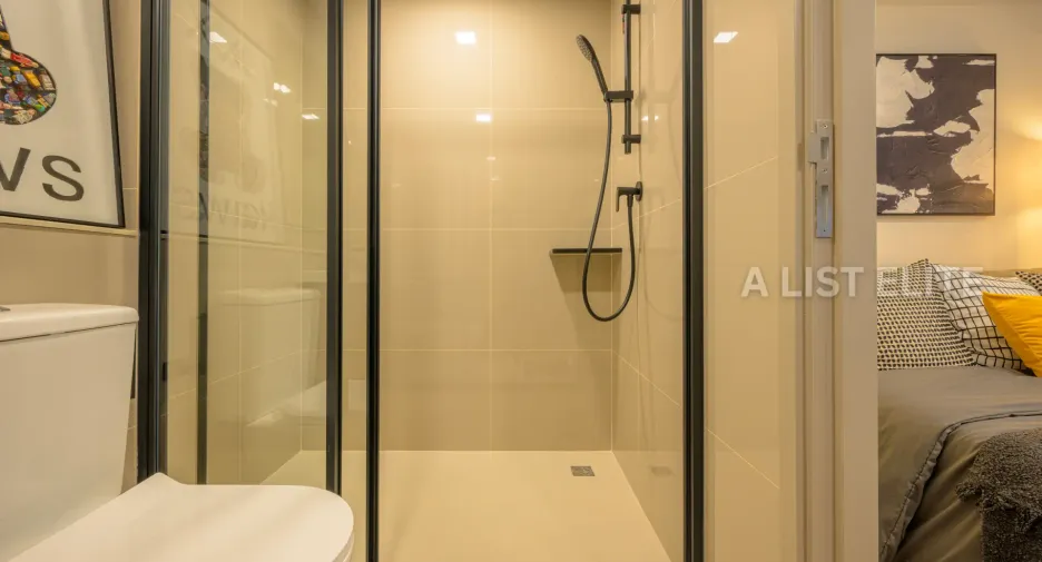 À vendre 1 chambre condo à Thon Buri, Bangkok