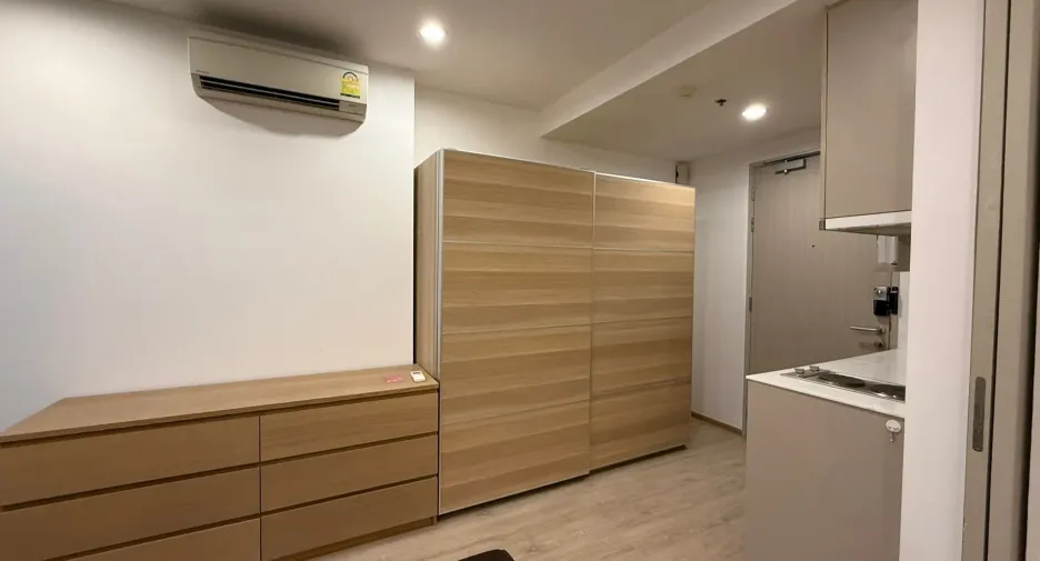 For rent 1 bed condo in Bang Rak, Bangkok