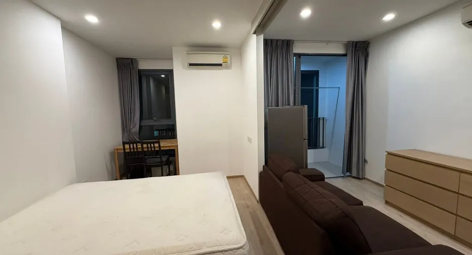 For rent 1 bed condo in Bang Rak, Bangkok