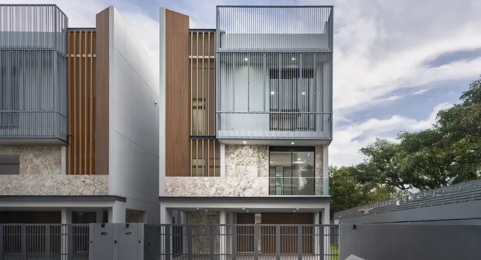 For sale 4 bedrooms house in Lat Krabang, Bangkok