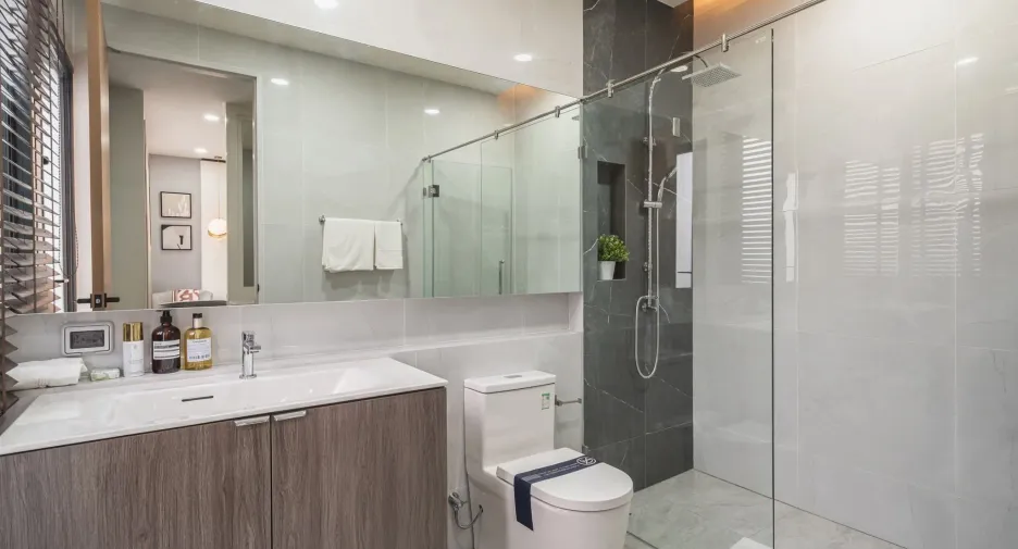 For sale 4 bedrooms house in Lat Krabang, Bangkok