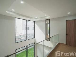 For sale 4 bedrooms house in Lat Krabang, Bangkok
