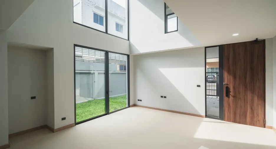 For sale 4 bedrooms house in Lat Krabang, Bangkok