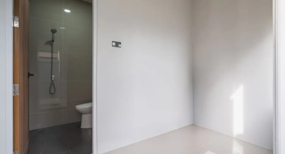 For sale 4 bedrooms house in Lat Krabang, Bangkok
