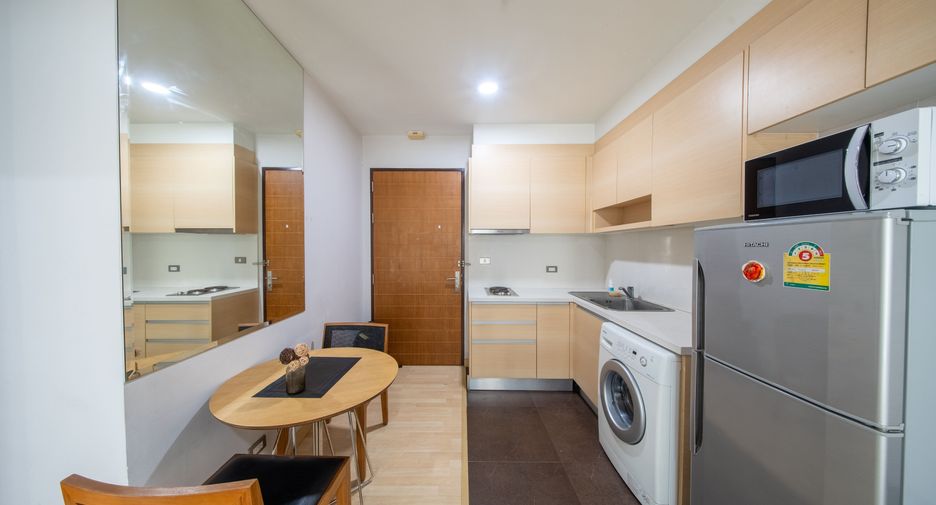 For sale 1 bed condo in Watthana, Bangkok