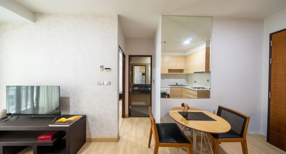 For sale 1 bed condo in Watthana, Bangkok