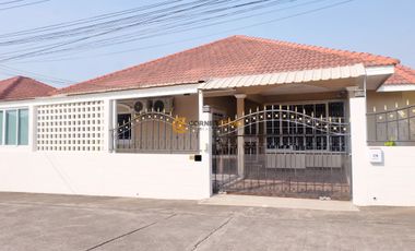 À louer 3 chambres maison à East Pattaya, Pattaya