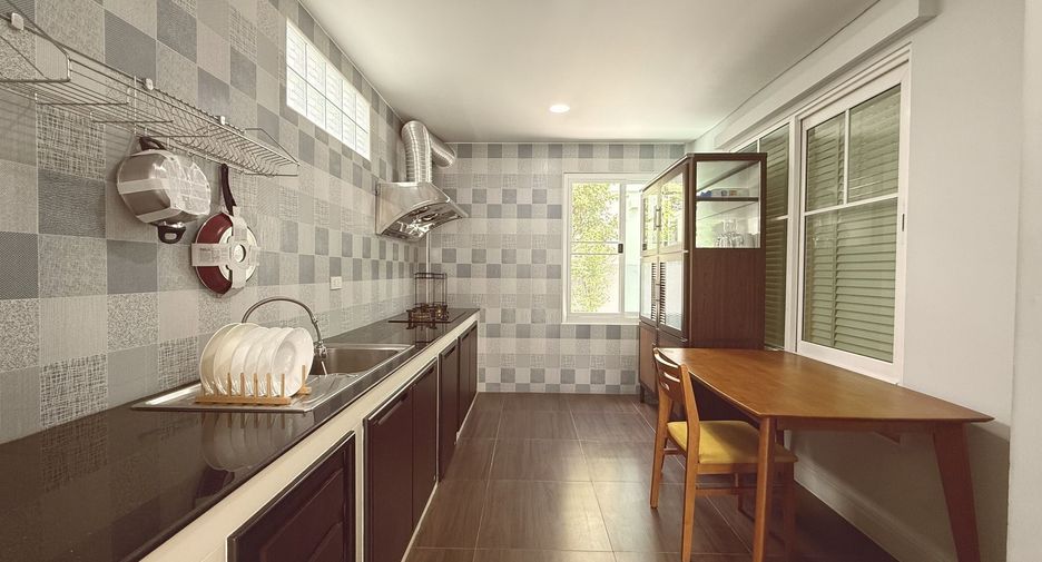 For rent 3 bedrooms house in Bang Phli, Samut Prakan