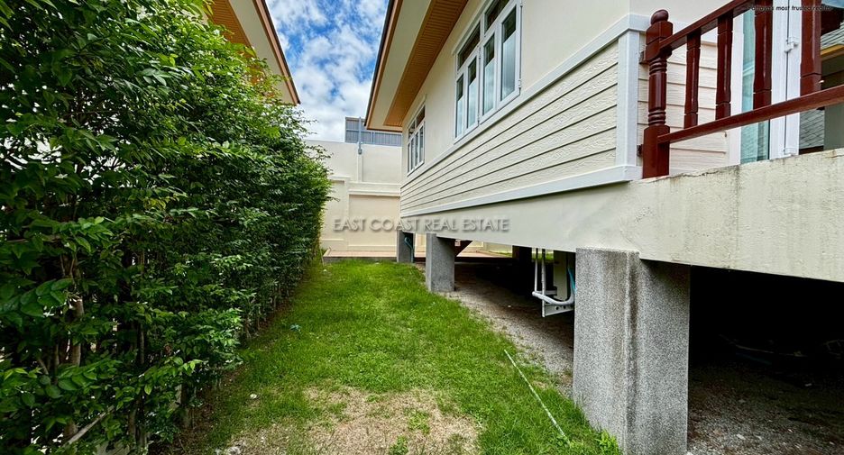 For rent 3 bedrooms house in East Pattaya, Pattaya