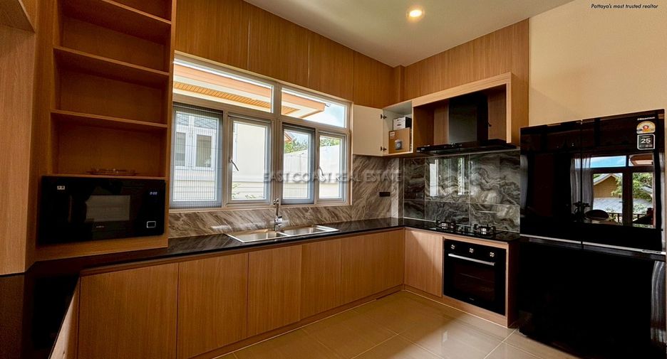For rent 3 bedrooms house in East Pattaya, Pattaya