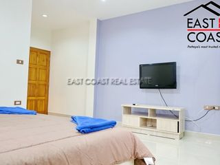 Casa en alquiler de 5 habitaciones en Bang Lamung, Chonburi