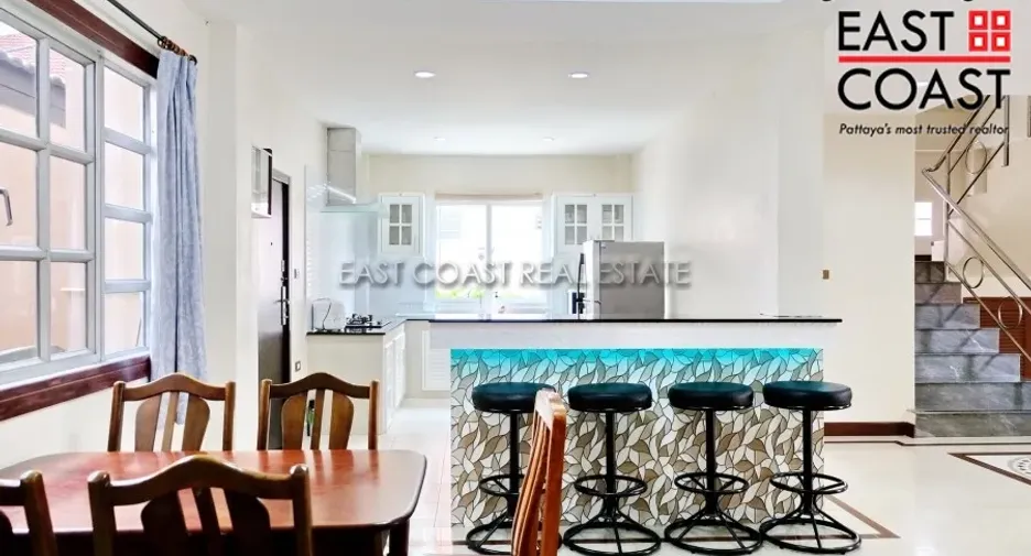 For rent 5 bedrooms house in Jomtien, Pattaya