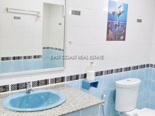 Casa en alquiler de 5 habitaciones en Bang Lamung, Chonburi