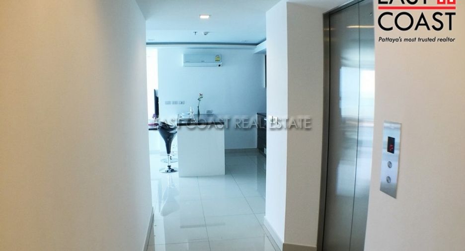 For rent 2 bedrooms condo in North Pattaya, Pattaya