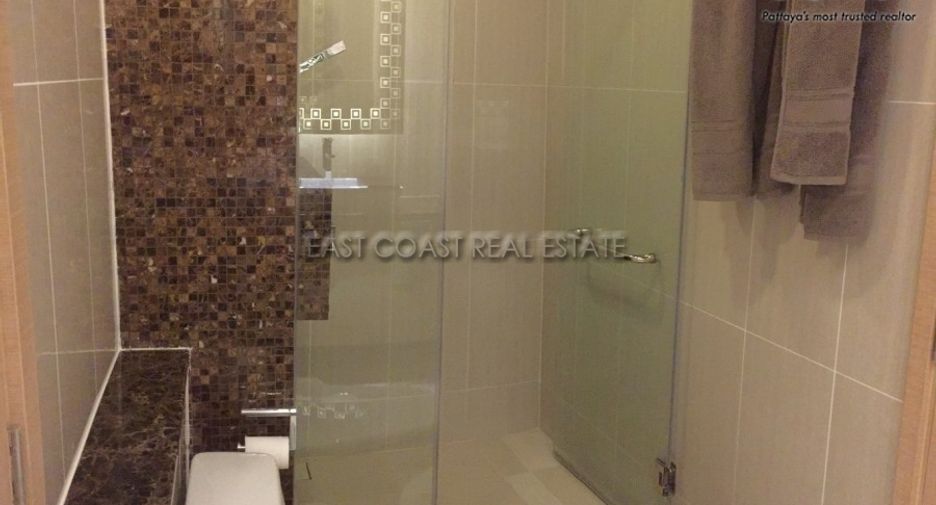For rent 2 bedrooms condo in North Pattaya, Pattaya
