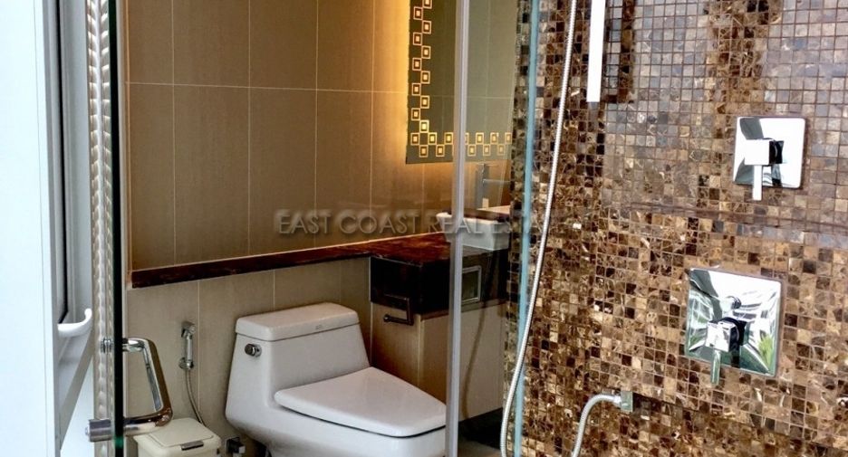 For rent 2 bedrooms condo in North Pattaya, Pattaya
