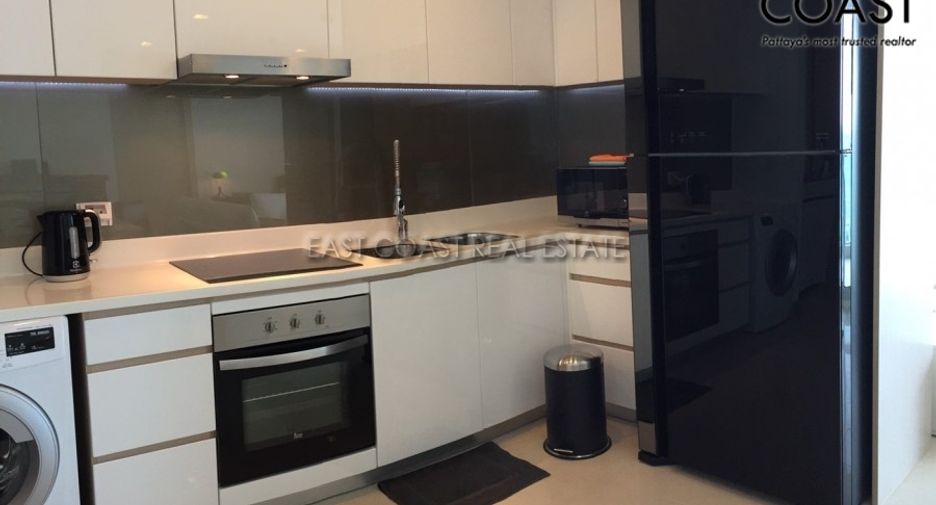 For rent 2 bedrooms condo in North Pattaya, Pattaya