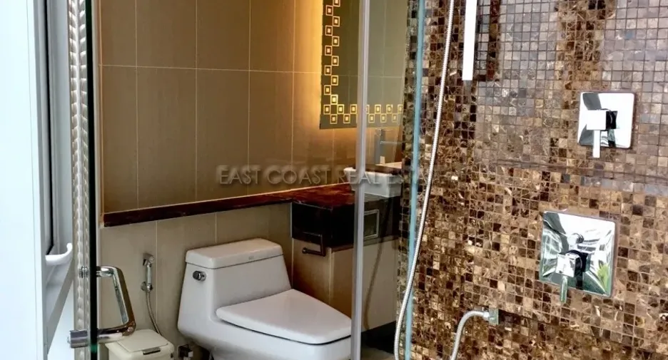For rent 2 bedrooms condo in Bang Lamung, Chonburi