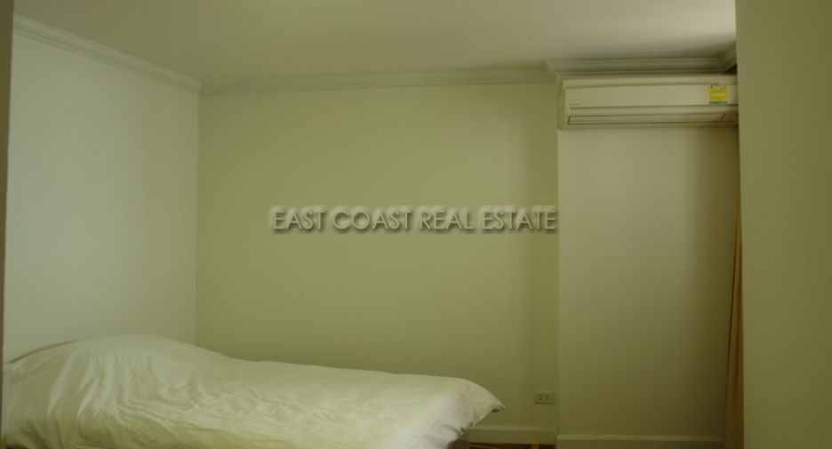 For rent 3 bedrooms condo in Pratumnak, Pattaya