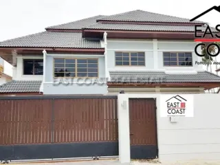 For rent 4 ベッドルーム house in Bang Lamung, Chonburi
