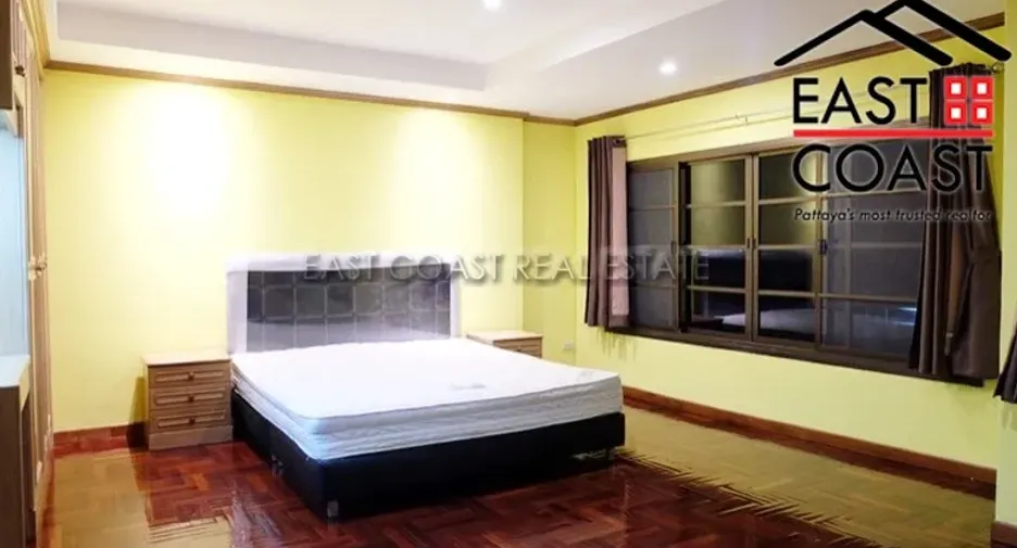 For rent 4 ベッドルーム house in Bang Lamung, Chonburi
