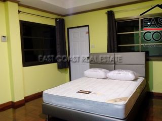 À louer 4 chambres maison à Bang Lamung, Chonburi
