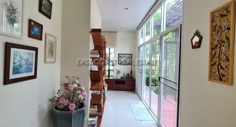 For rent 2 bedrooms house in Na Jomtien, Pattaya