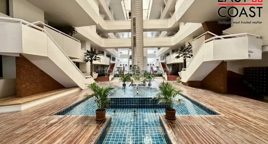 For rent 3 bedrooms condo in Jomtien, Pattaya