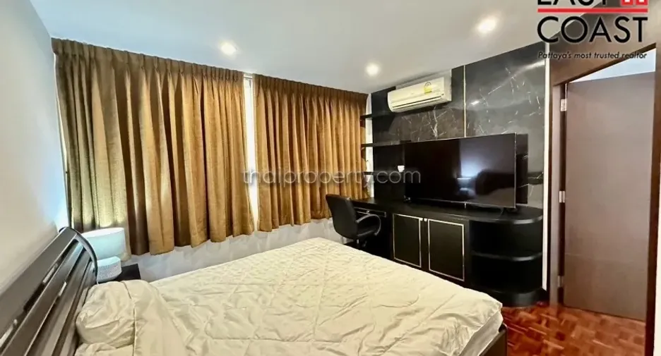 For rent 3 bedrooms condo in Jomtien, Pattaya