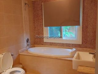 Haus zur Miete mit 3 Zimmer in Bang Lamung, Chonburi