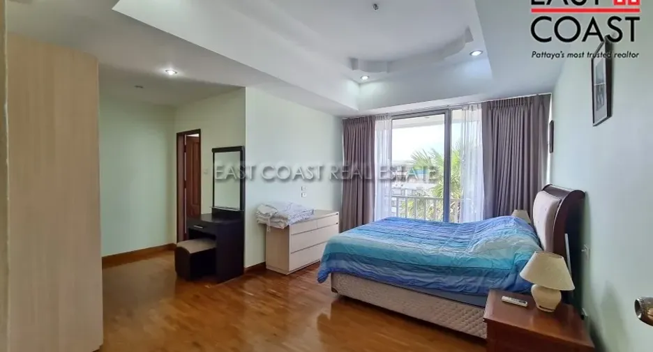 For rent 4 bedrooms condo in Jomtien, Pattaya